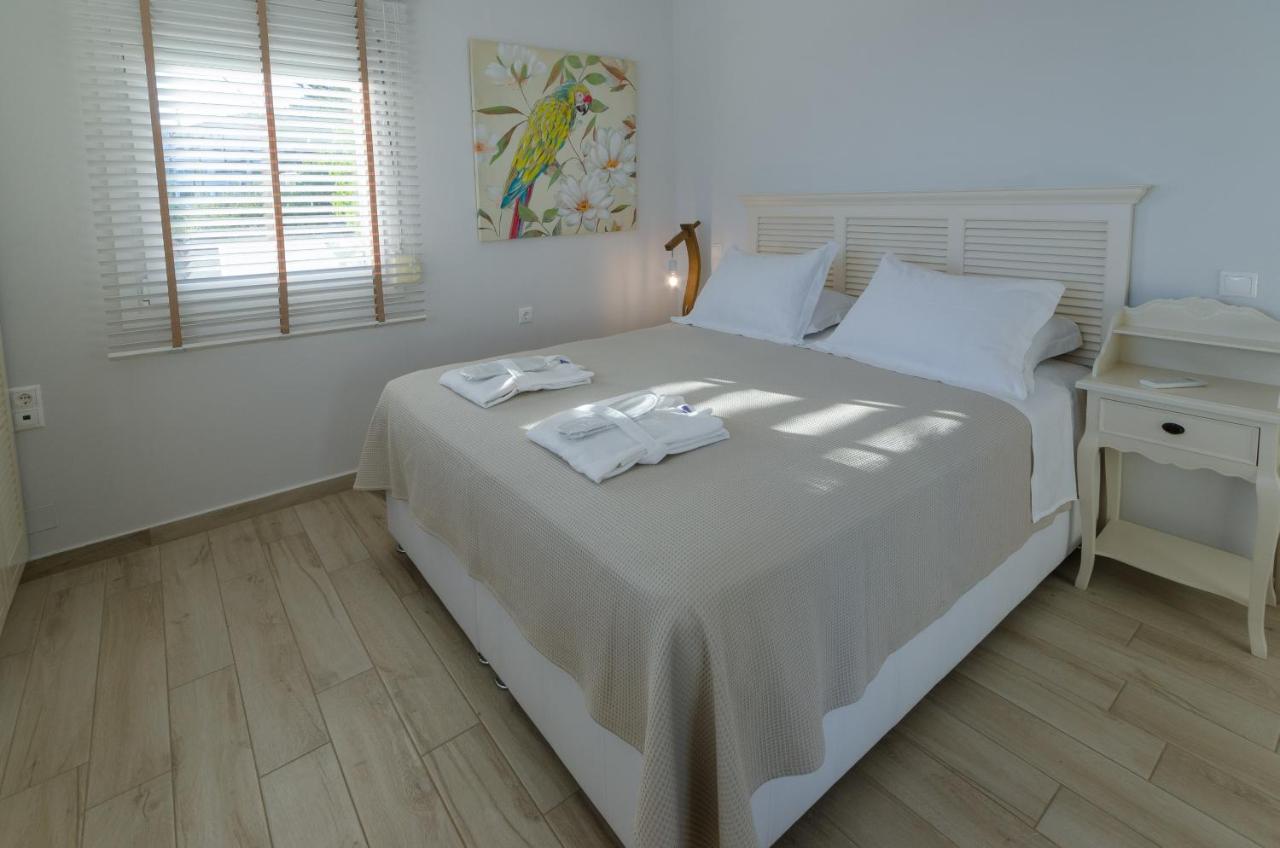 Aegean Suites Votsi  Eksteriør bilde