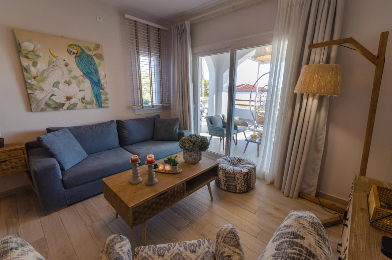 Aegean Suites Votsi  Eksteriør bilde